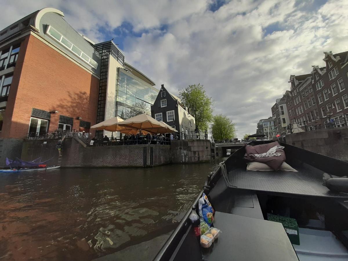 Wheelhouse Euphrate Houseboat Bed & Breakfast Diemen Bagian luar foto