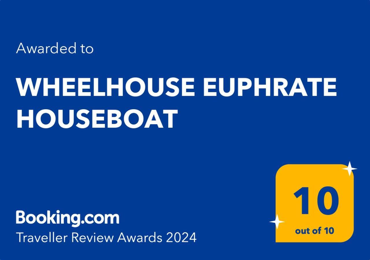 Wheelhouse Euphrate Houseboat Bed & Breakfast Diemen Bagian luar foto