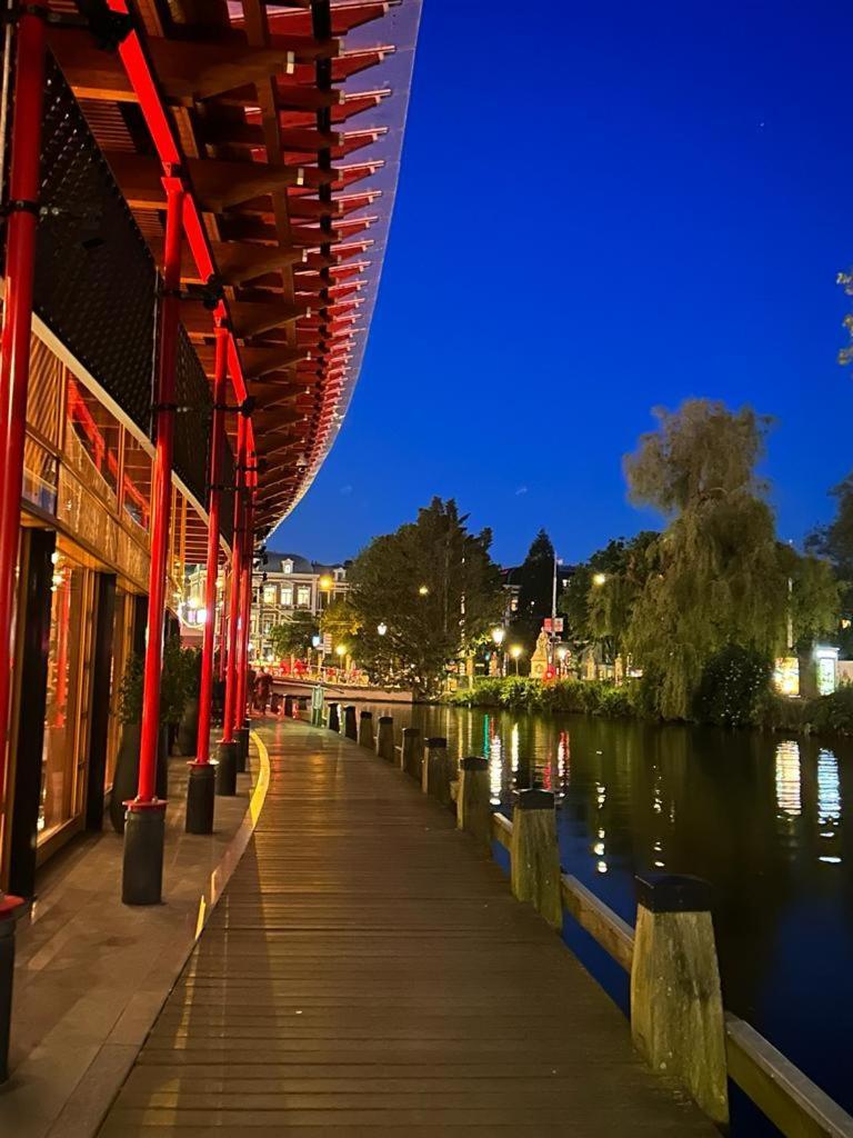 Wheelhouse Euphrate Houseboat Bed & Breakfast Diemen Bagian luar foto