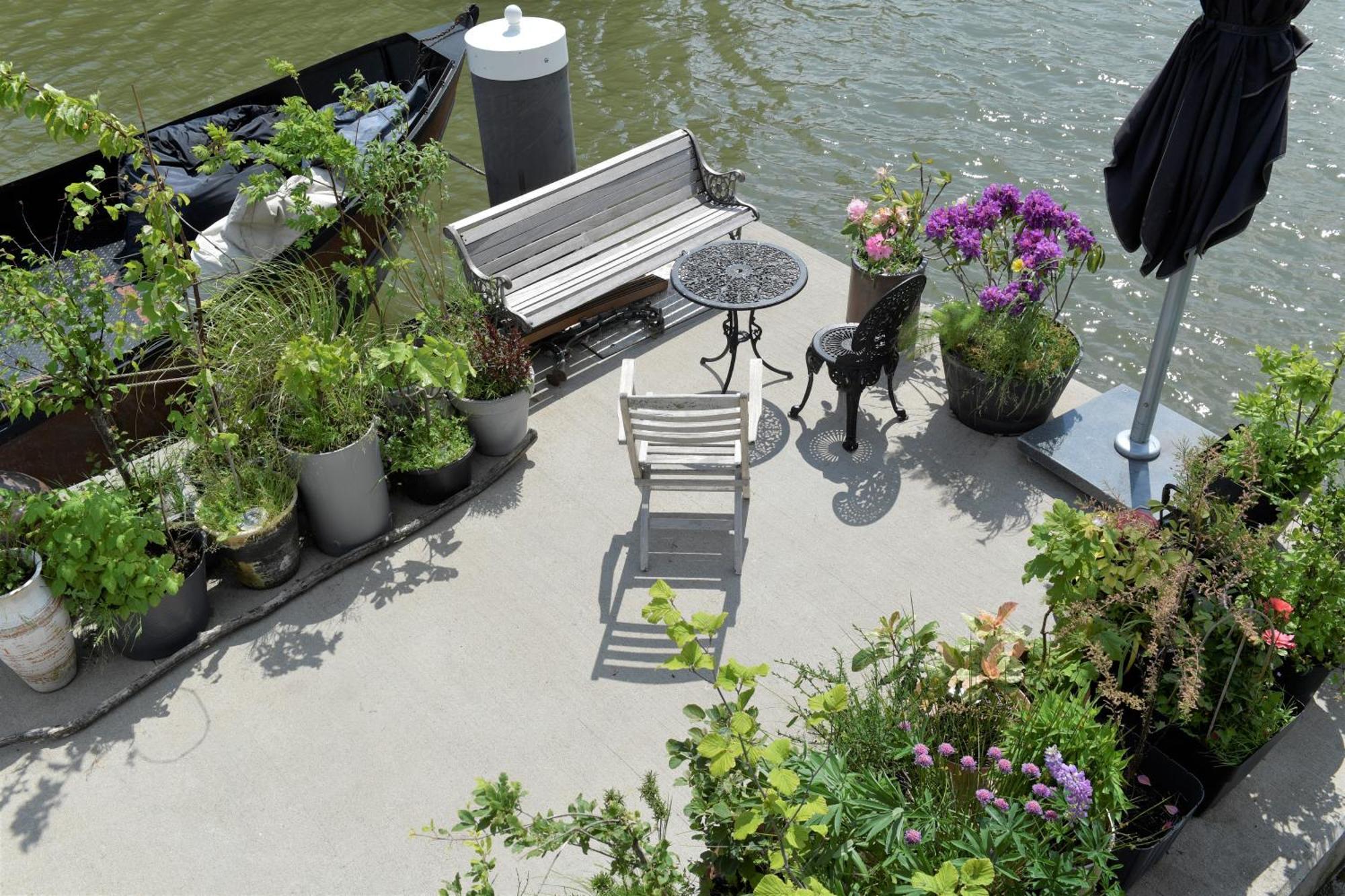 Wheelhouse Euphrate Houseboat Bed & Breakfast Diemen Bagian luar foto